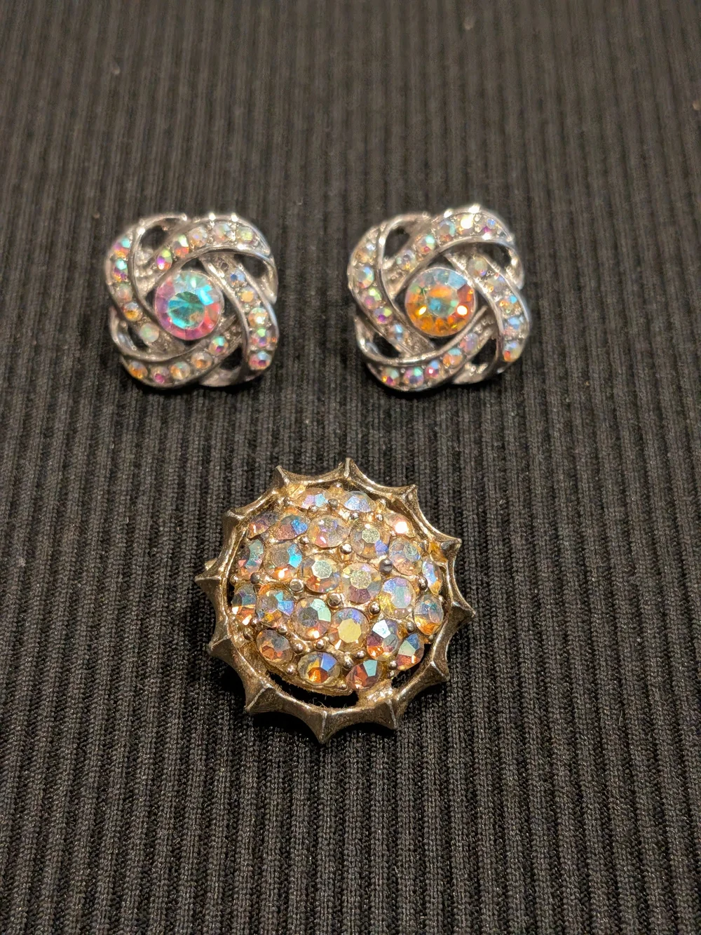 B#3:.Aurora Crystal Stud Earrings and Brooch Set - Iridescent Gold-Tone